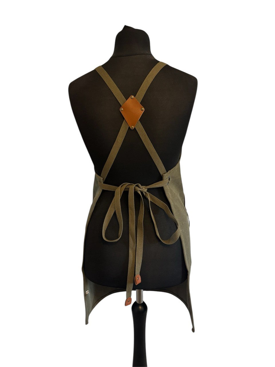 The Leweston Apron - The Noble Badger Ltd